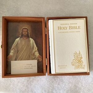 Vintage Memorial Edition Protestant Edition Holy Bible In Cedar Wood Box